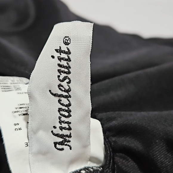 Miraclesuit Swim Black Hamden Mixed Up Underwire Swimsuit 10 - Picture 10 of 12